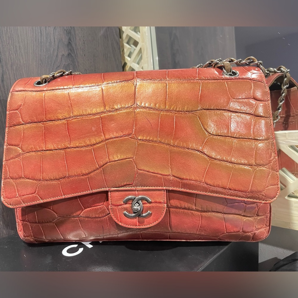RARE exquisite Alligator Chanel Maxi Classic Flap handbag